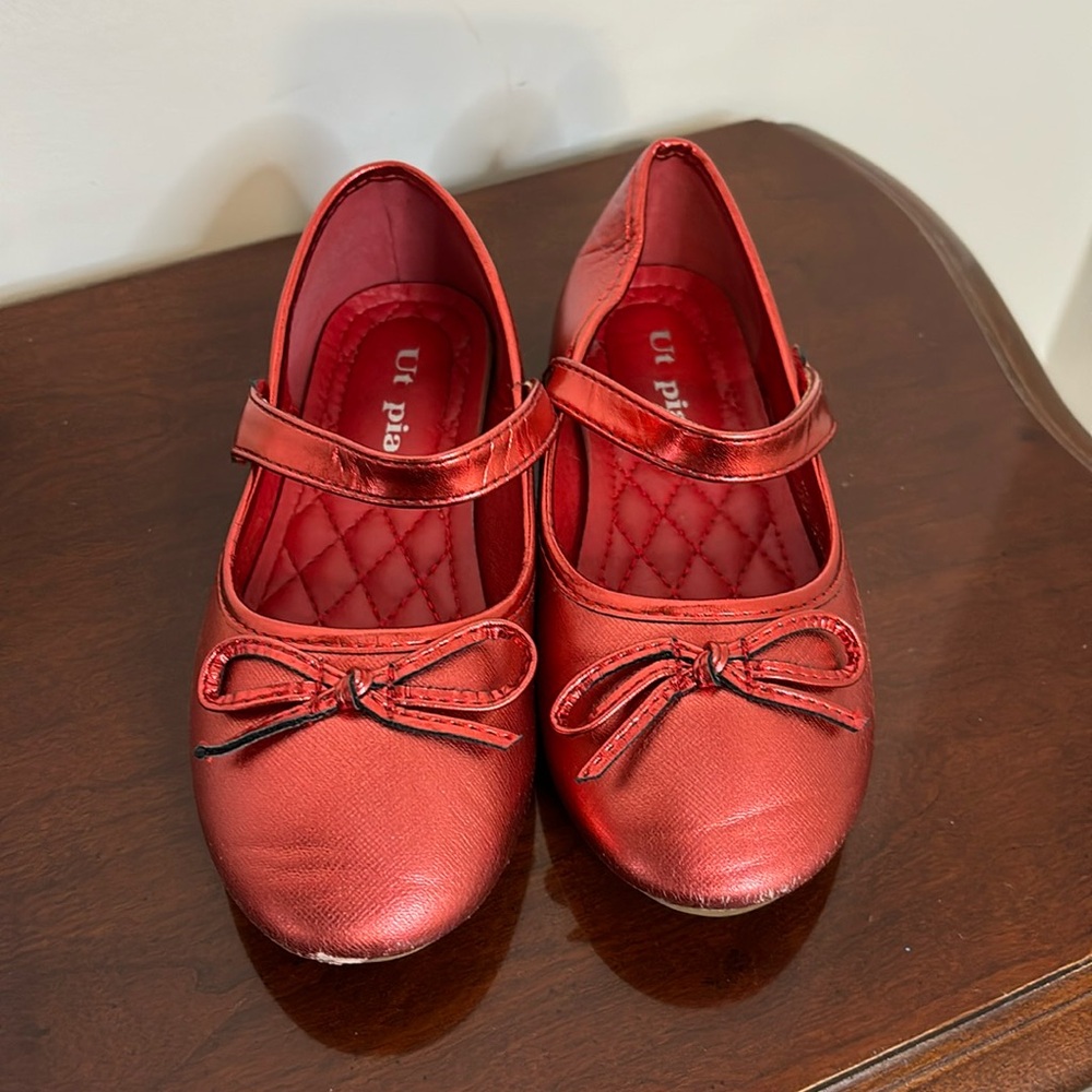Utopia little girls, red shoes size 13